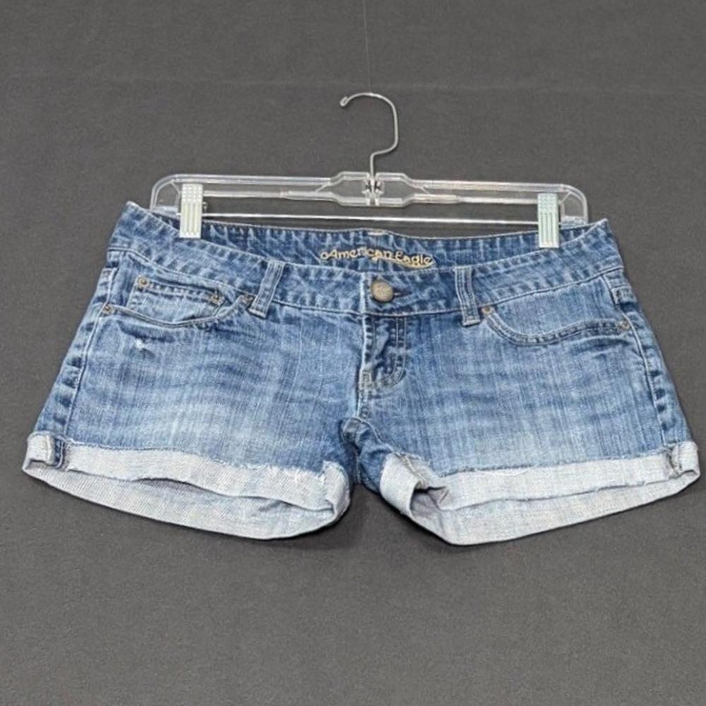 American Eagle Denim Cuffed Shorts Medium Wash Low Rise Size 6
